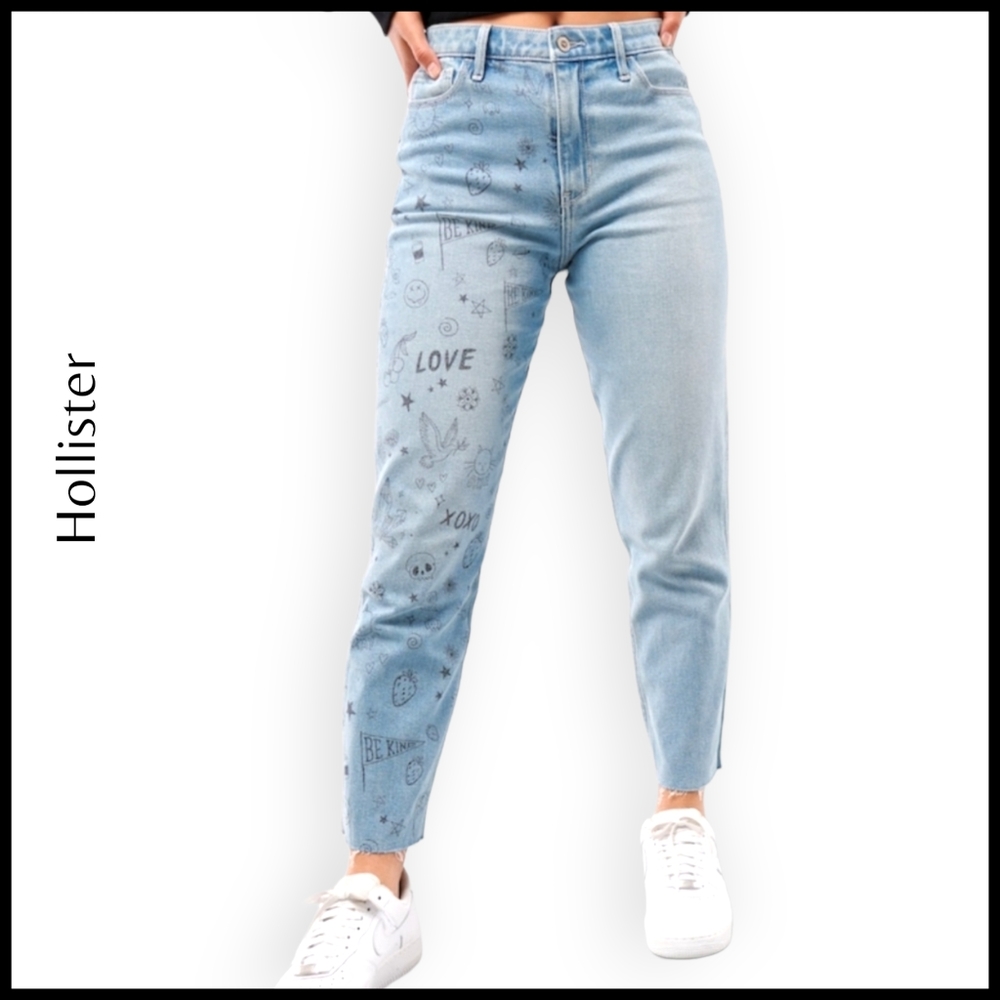 Hollister '25' ultra high rise mom jeans